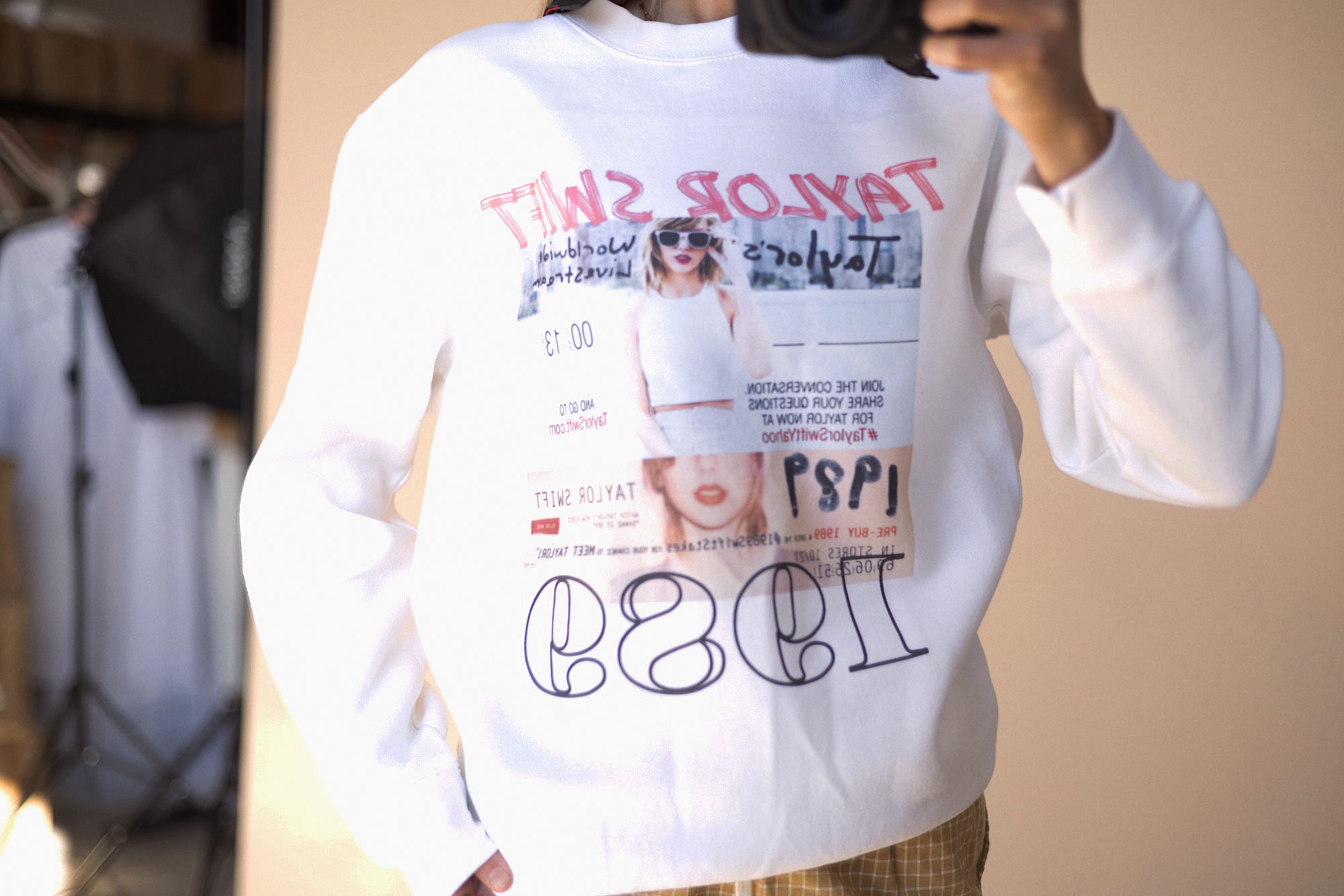 Women's Crewneck Sweatshirt